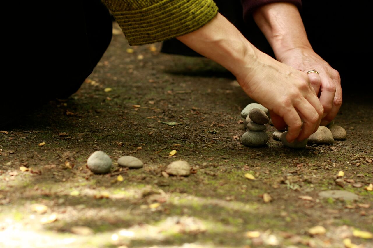 Seeking the Treasure hands